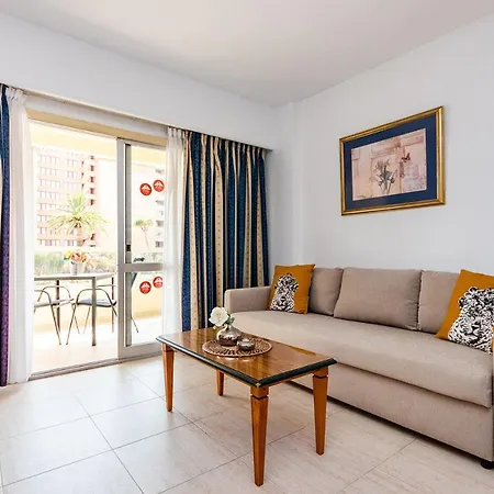 Private Pyr By The Promenade - Shared Pool Available Apartament